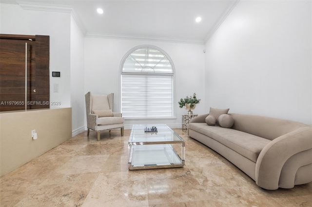 11950 SW 43rd St, Miami, FL 33175