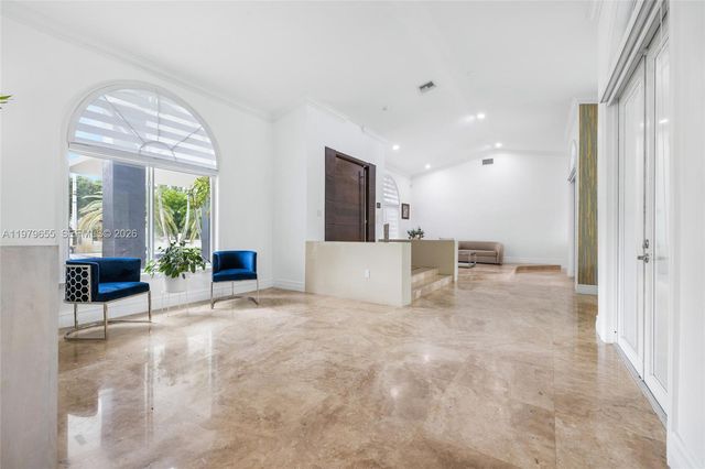 11950 SW 43rd St, Miami, FL 33175