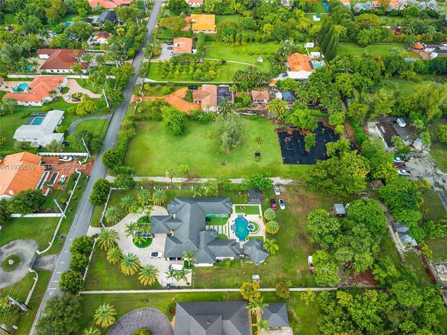 11950 SW 43rd St, Miami, FL 33175