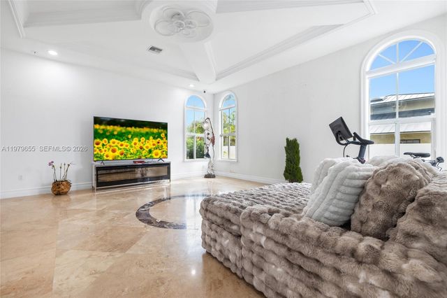 11950 SW 43rd St, Miami, FL 33175