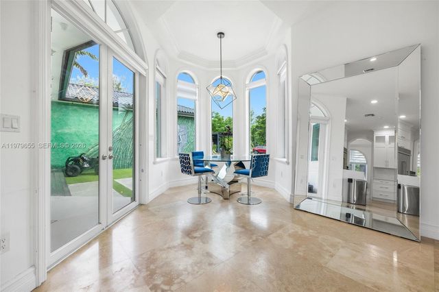 11950 SW 43rd St, Miami, FL 33175