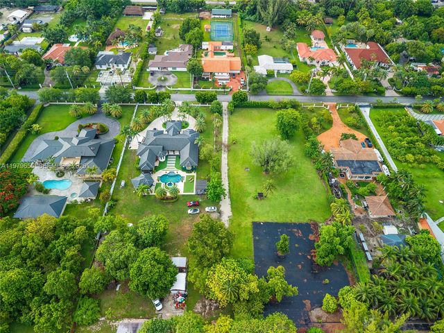 11950 SW 43rd St, Miami, FL 33175