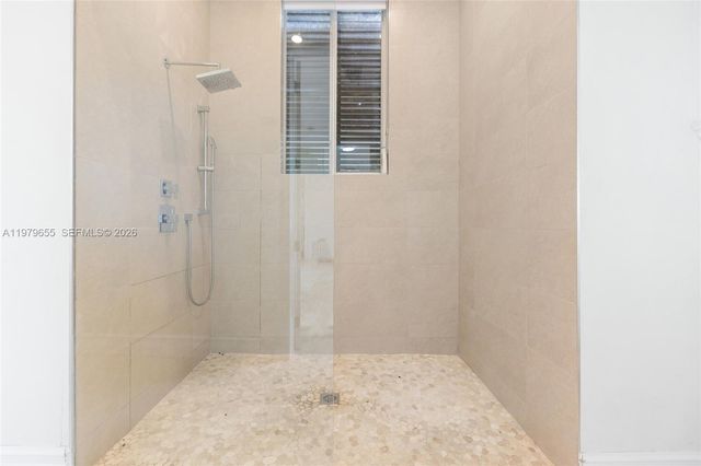 11950 SW 43rd St, Miami, FL 33175