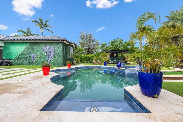 11950 SW 43rd St, Miami, FL 33175