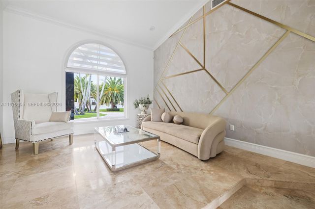 11950 SW 43rd St, Miami, FL 33175