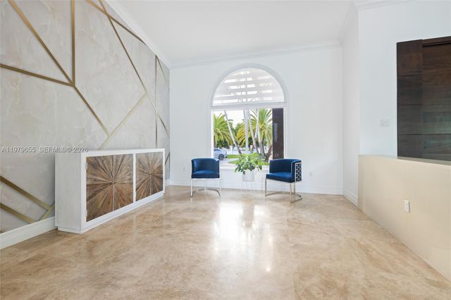 11950 SW 43rd St, Miami, FL 33175