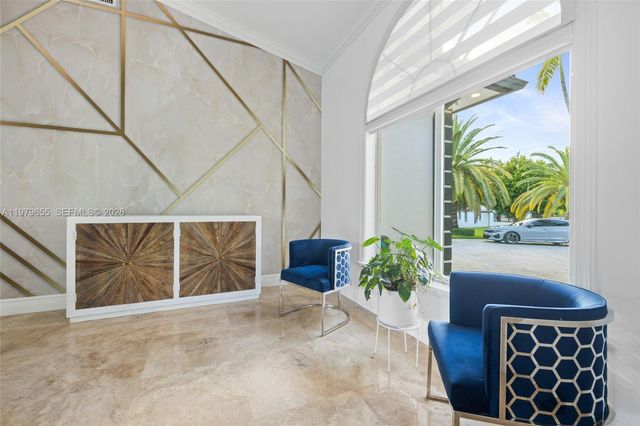 11950 SW 43rd St, Miami, FL 33175