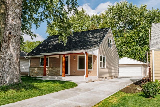 222 N 111th STREET, Wauwatosa, WI 53226