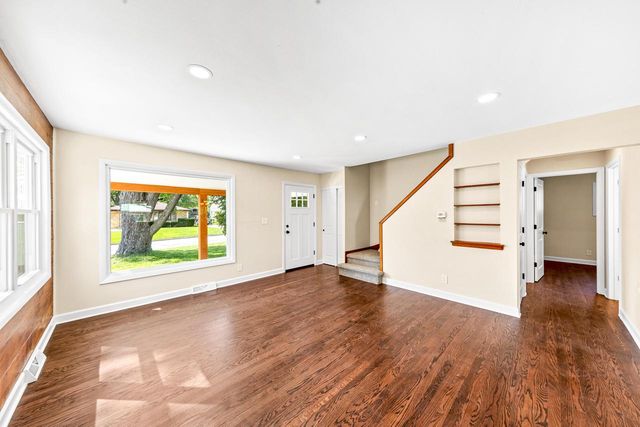 222 N 111th STREET, Wauwatosa, WI 53226
