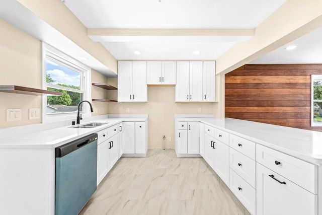 222 N 111th STREET, Wauwatosa, WI 53226