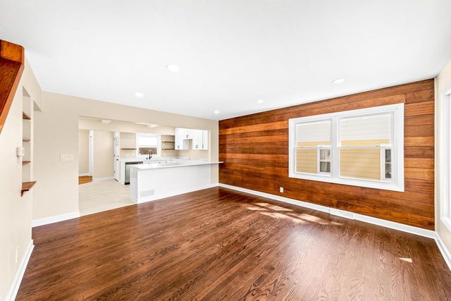 222 N 111th STREET, Wauwatosa, WI 53226
