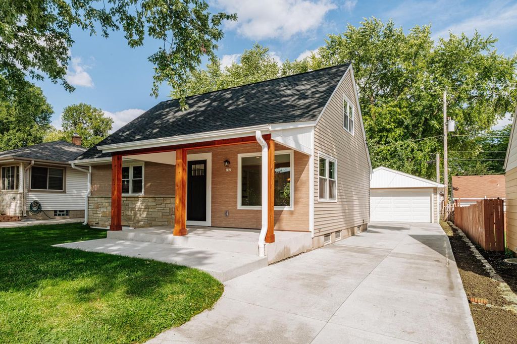 222 N 111th STREET, Wauwatosa, WI 53226