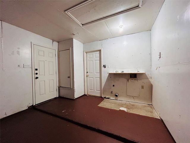 9400 Kempler DR B, Austin, TX 78748