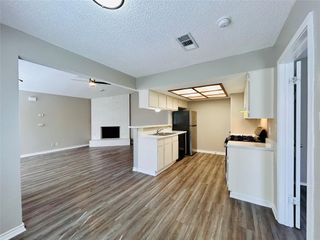 9400 Kempler DR B, Austin, TX 78748