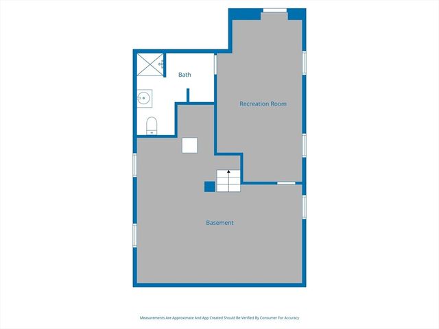 28 Apthorp St, Quincy, MA 02170