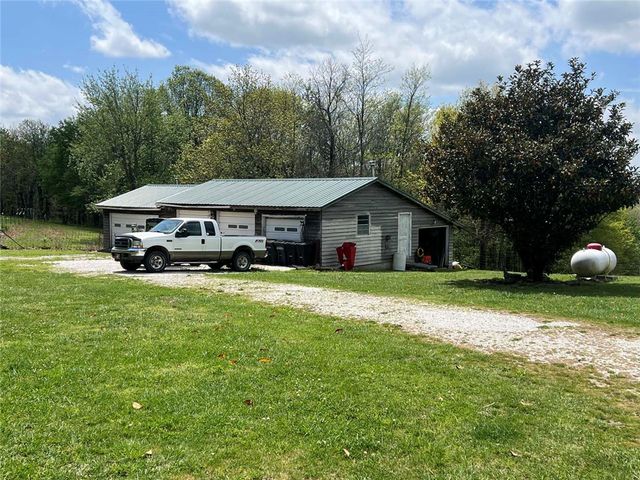2257 NC 8800, Jasper, AR 72641