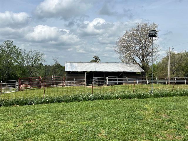 2257 NC 8800, Jasper, AR 72641