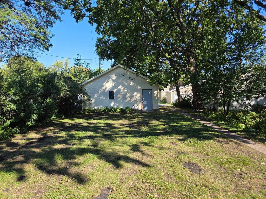 938 17th Avenue SE, Minneapolis, MN 55414 — photo 2