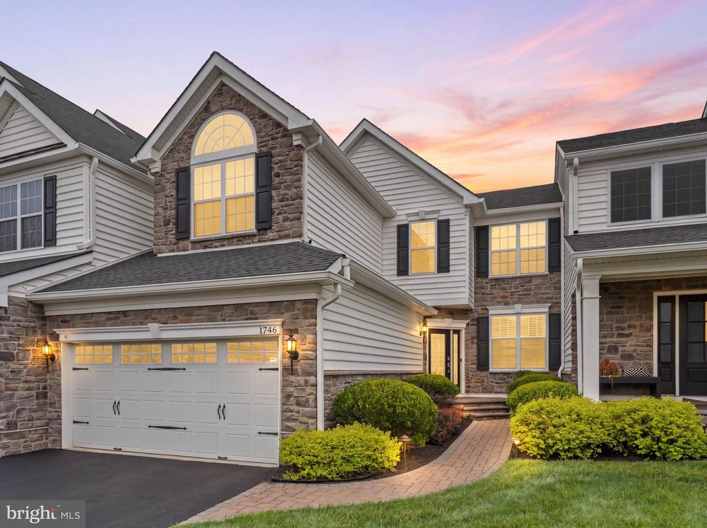 1746 LOCUST DR, YARDLEY, PA 19067 — exterior