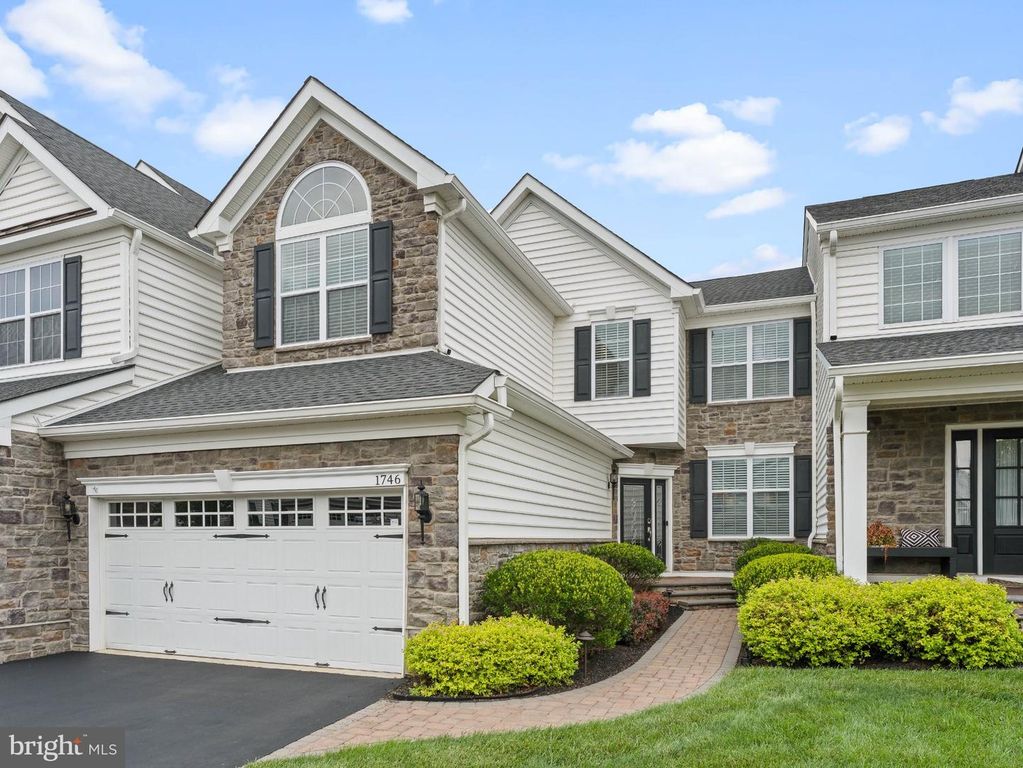 1746 LOCUST DR, YARDLEY, PA 19067 — photo 2