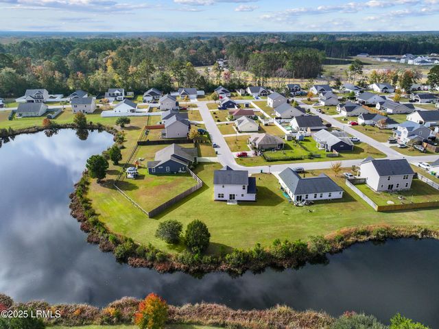 156 Red Pine Road, Ridgeland, SC 29936