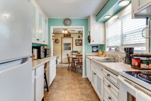3579 S Vine, Wichita, KS 67217