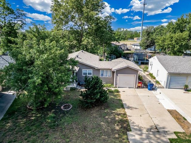 3579 S Vine, Wichita, KS 67217