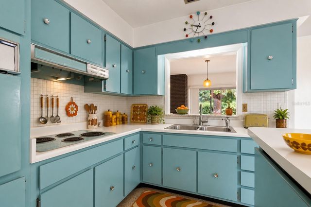 243 3RD STREET W, Tierra Verde, FL 33715