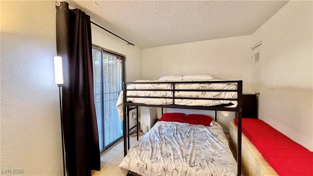 3978 Palos Verdes Street, Las Vegas, NV 89119