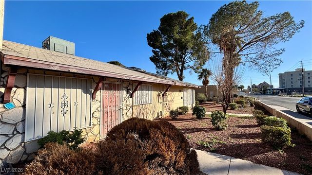 3978 Palos Verdes Street, Las Vegas, NV 89119