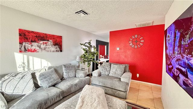 3978 Palos Verdes Street, Las Vegas, NV 89119