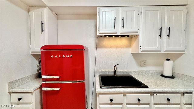 3978 Palos Verdes Street, Las Vegas, NV 89119