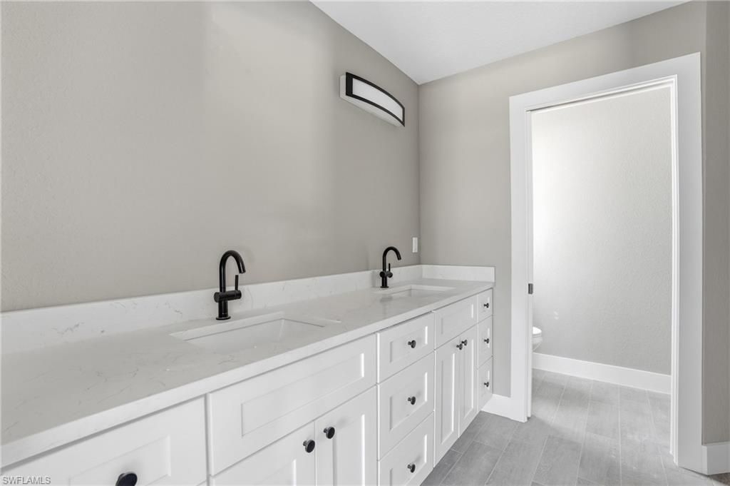 1131 Plantation RD, LEHIGH ACRES, FL 33974 — photo 2