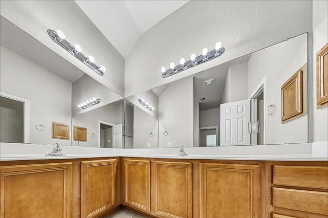 1016 Brazos Court, League City, TX 77573