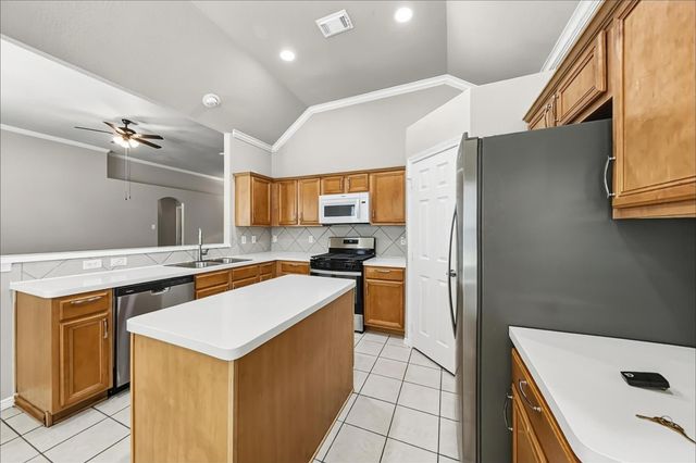 1016 Brazos Court, League City, TX 77573