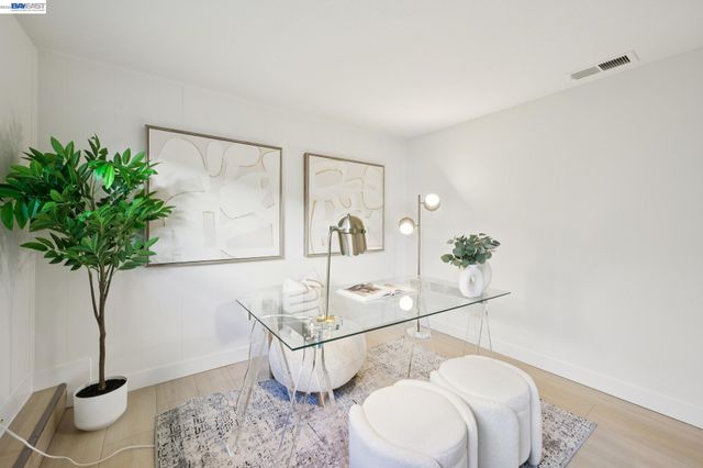 2690 Watson St, Castro Valley, CA 94546