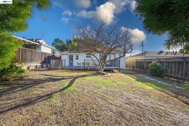 2690 Watson St, Castro Valley, CA 94546