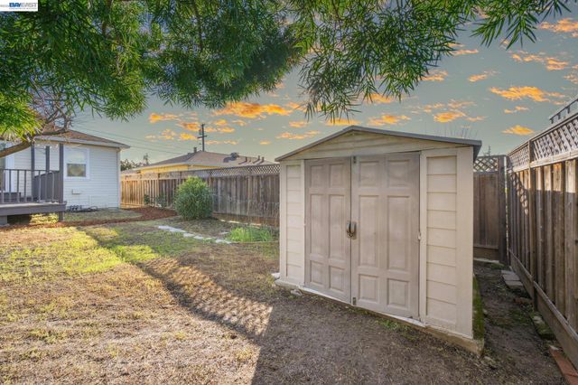 2690 Watson St, Castro Valley, CA 94546