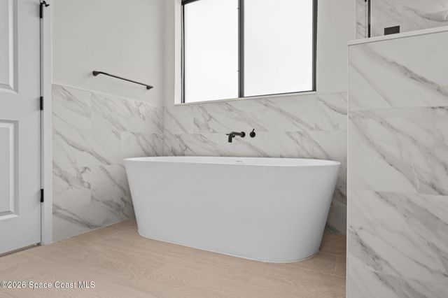 797 Tejon Avenue SW, Palm Bay, FL 32908