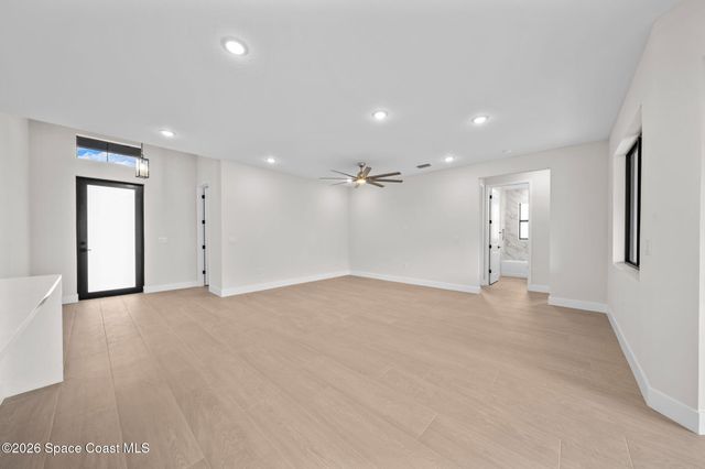 797 Tejon Avenue SW, Palm Bay, FL 32908