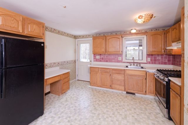 713 Bridge St, East Bridgewater, MA 02333