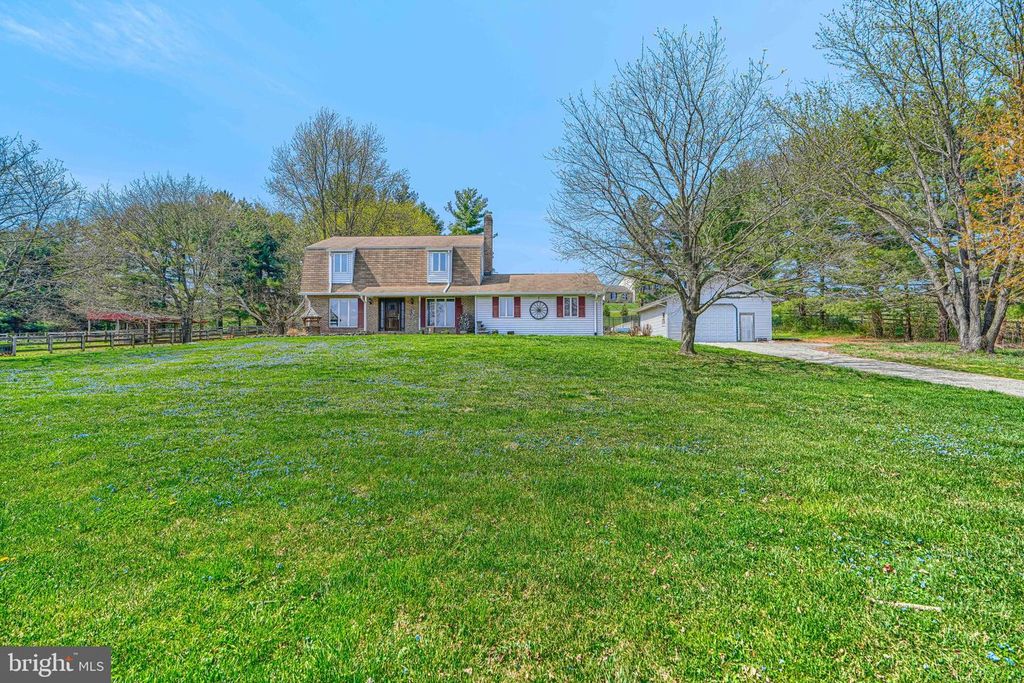 Image 1 of property listing at 2625 OLD TANEYTOWN RD, Westminster, MD 21158