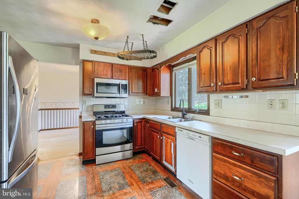Image 20 of property listing at 2625 OLD TANEYTOWN RD, Westminster, MD 21158