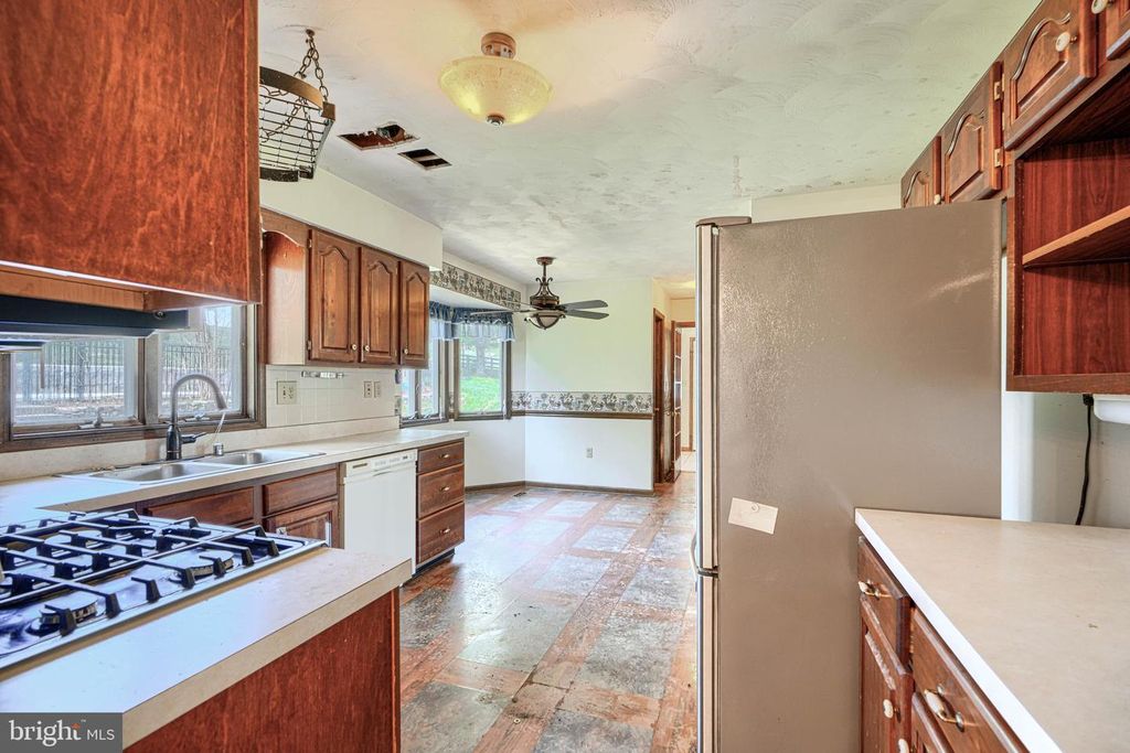 Image 21 of property listing at 2625 OLD TANEYTOWN RD, Westminster, MD 21158