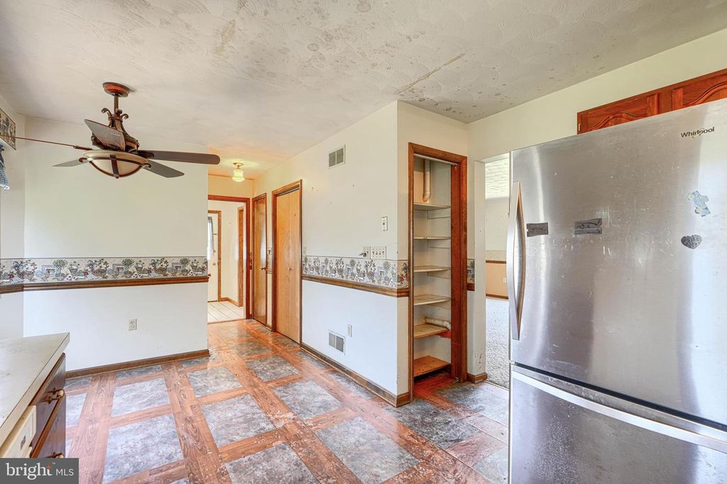 Image 22 of property listing at 2625 OLD TANEYTOWN RD, Westminster, MD 21158