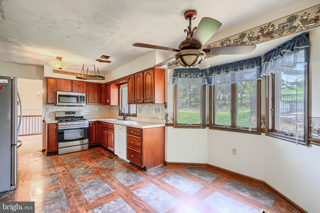 Image 23 of property listing at 2625 OLD TANEYTOWN RD, Westminster, MD 21158