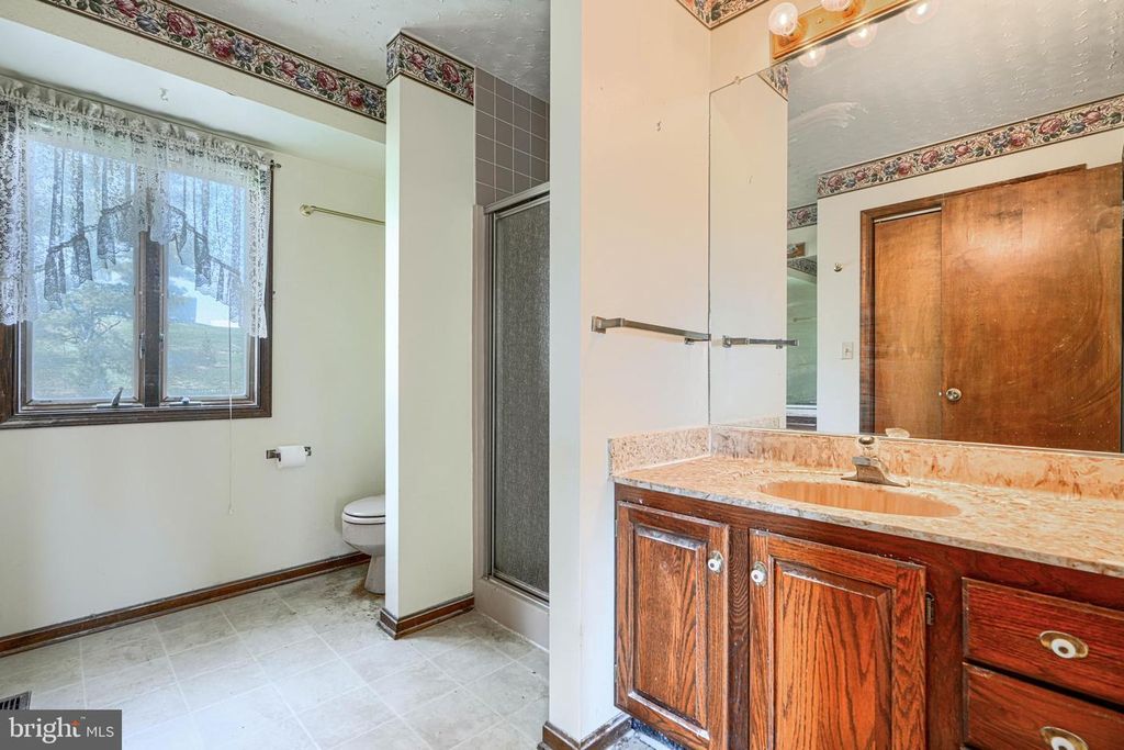 Image 32 of property listing at 2625 OLD TANEYTOWN RD, Westminster, MD 21158