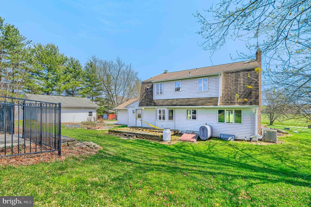 Image 51 of property listing at 2625 OLD TANEYTOWN RD, Westminster, MD 21158