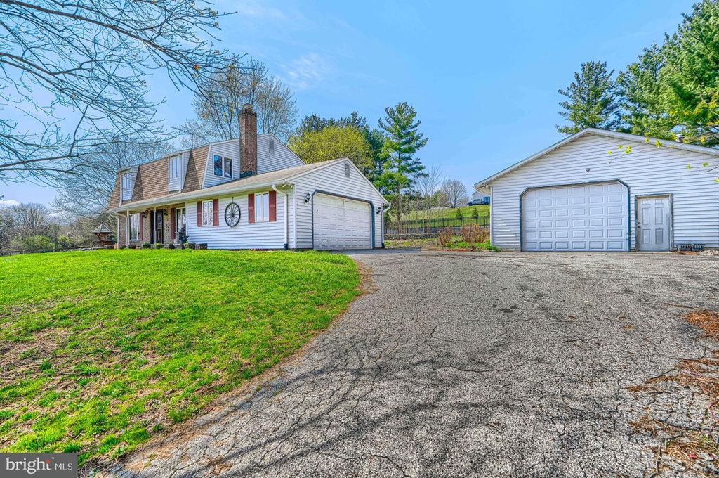 Image 57 of property listing at 2625 OLD TANEYTOWN RD, Westminster, MD 21158