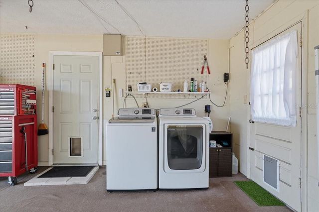 3809 PARKSIDE DRIVE, Valrico, FL 33594